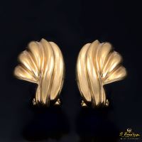 Pendientes antiguos en oro amarillo.