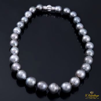 COLLARES<BR>COLLAR PERLAS DE TAHITI CON BROCHE EN ... · ref.: AMRM