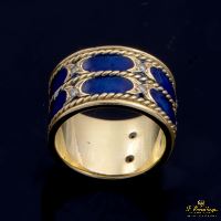 ANILLOS / SORTIJAS<BR>SORTIJA ORO AMARILLO Y ESMALTE BRAZO A...