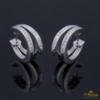 PENDIENTES<BR>CRIOLLAS EN ORO BLANCO CON DIAMANTES.