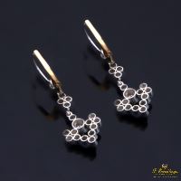 Pendientes en oro blanco con diamantes.