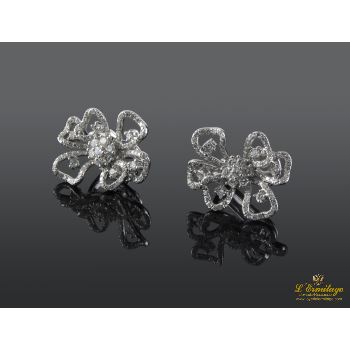 PENDIENTES<BR>PENDIENTES FLOR ORO BLANCO Y DIAMANTES... · ref.: (CMX)