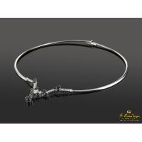 Gargantilla oro blanco zafiros y diamantes.