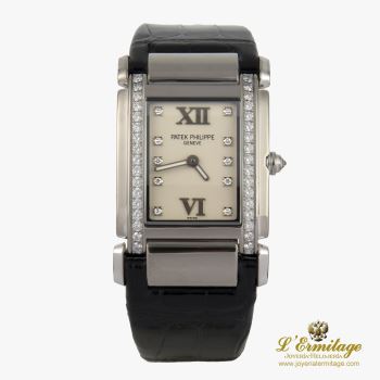 PATEK PHILIPPE<BR>TWENTY-4 ORO BLANCO DIAMOND. · ref.: 4920G-010