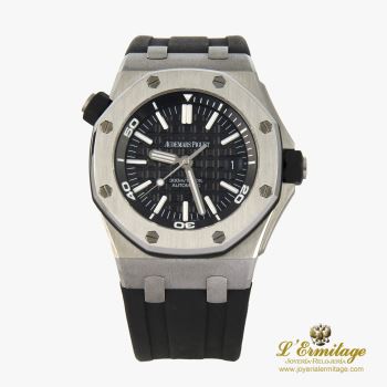 AUDEMARS PIGUET<BR>ROYAL OAK OFFSHORE DRIVER. · ref.: 15703ST.OO.A002CA.01