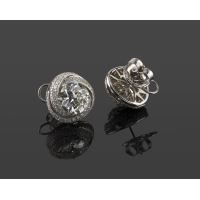 Pendientes oro blanco y diamantes color c, pureza vs1 y peso 7,83 cts.