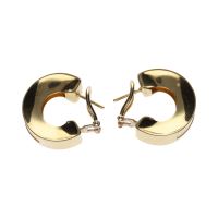 Pendientes argollas en oro amarillo con cierre omega.