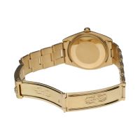 Oyster perpetual date oro amarillo 34mm.   