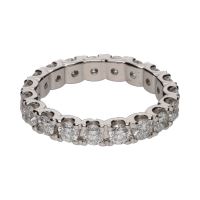Sortija eternity en oro blanco con brillantes. Talla 12.