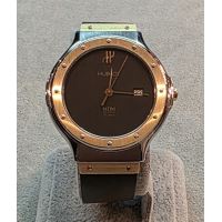 HUBLOT<BR>CLASSIC CADETE ACERO Y ORO 32MM.