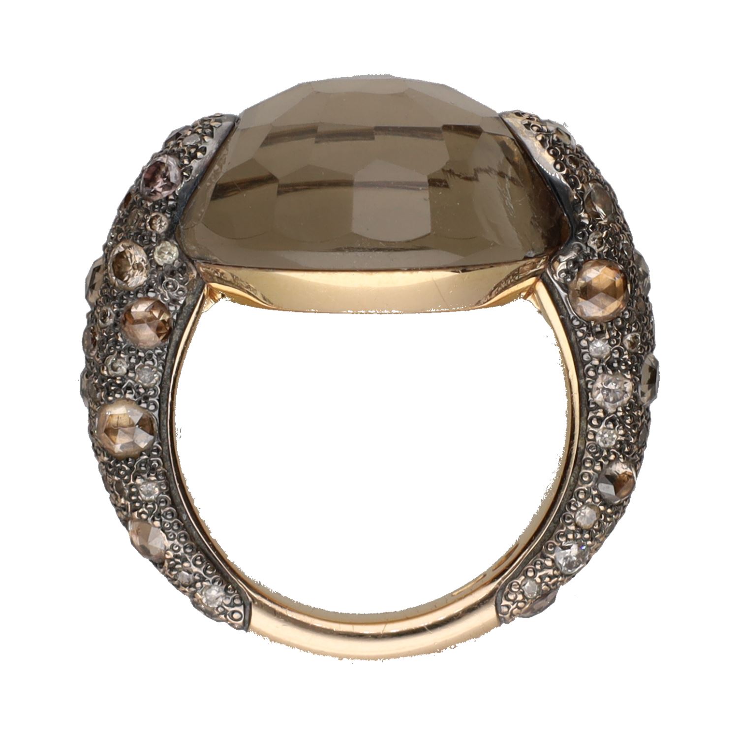 Sortija pomellato en oro amarillo con cuarzo. Talla 13.