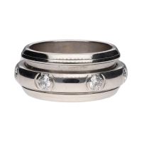 Sortija possession de piaget en oro blanco con brillantes. Talla 57