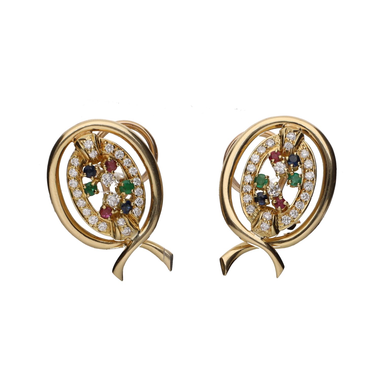 Pendientes en oro amarillo con esmeraldas, rubíes, zafiros y brillantes.