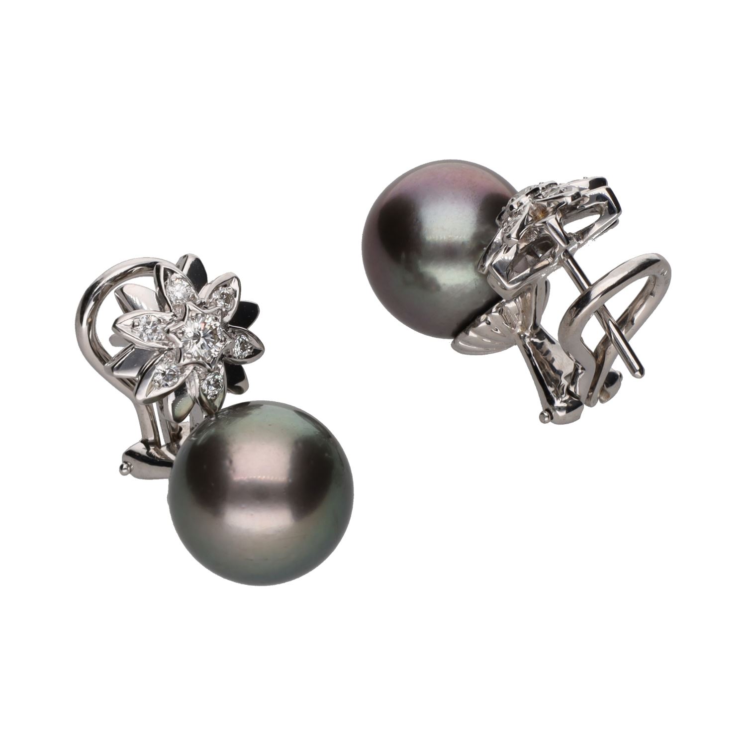 Pendientes en oro blanco con perlas tahití y brillantes.