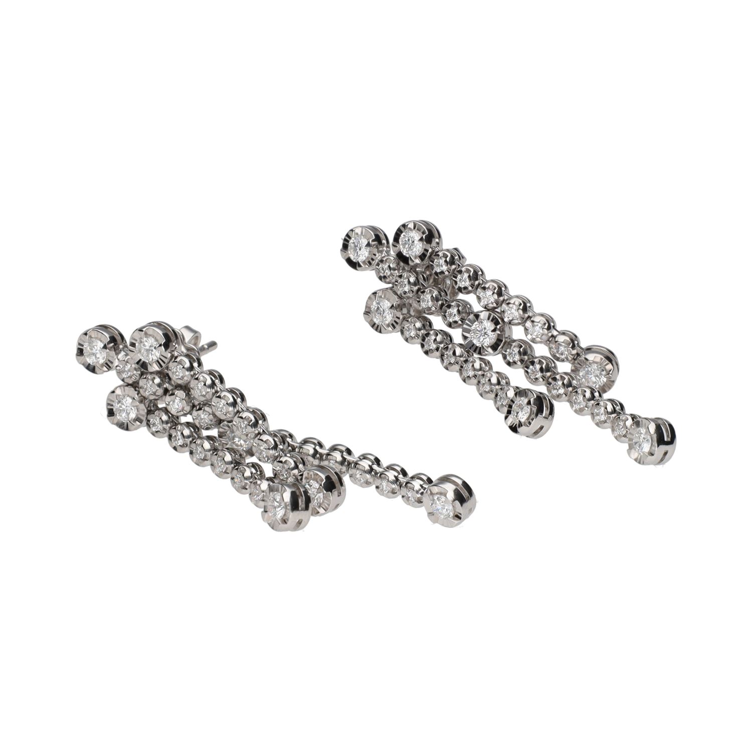 Pendientes en oro blanco con brillantes.