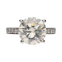 Sortija solitario en platino con brillante central 4,62ct.