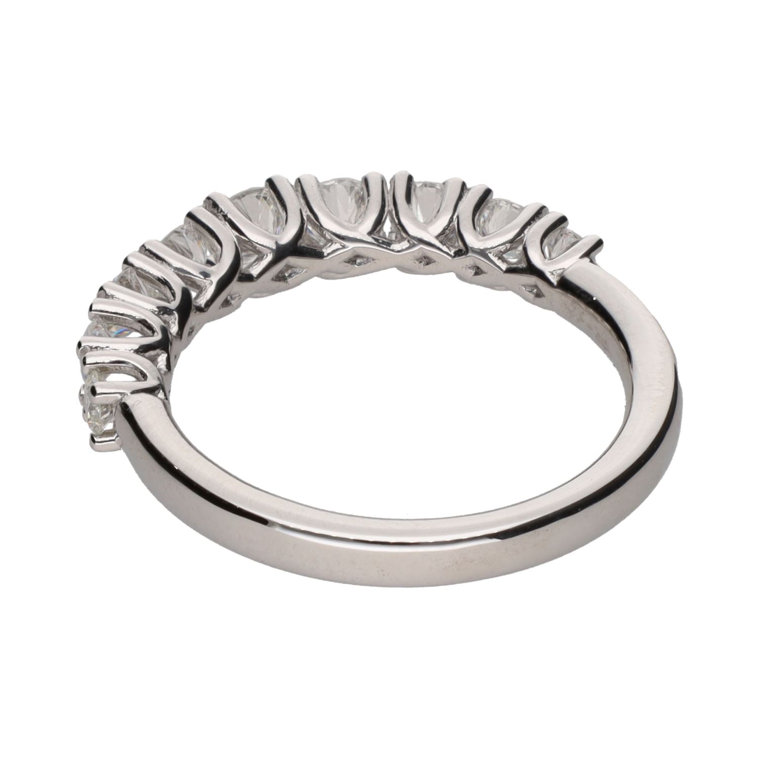 Sortija cintillo en oro blanco con brillantes. Talla 14.