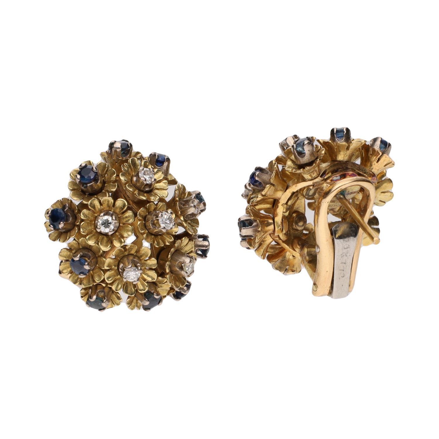 Pendientes en oro amarillo con zafiros y brillantes.