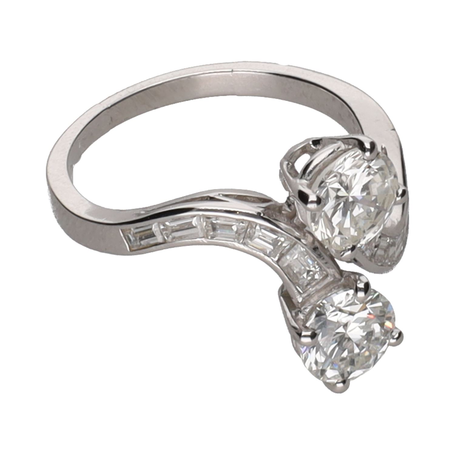 Sortija tu y yo en oro blanco con brillantes. Talla 17.