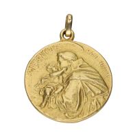 Colgante medalla en oro amarillo con imágenes religiosas.