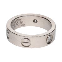 Sortija love de cartier en oro blanco con brillantes. Talla 51.