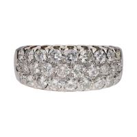 ANILLOS / SORTIJAS<BR>SORTIJA EN ORO BLANCO CON CUAJADO DE B...